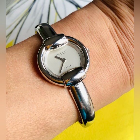 Authentic GUCCI bangle watch 🌷🌷🌷 - Picture 4 of 10